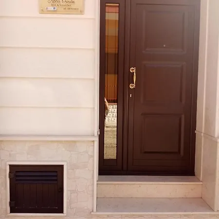 Anna's House Bed & Breakfast 3*