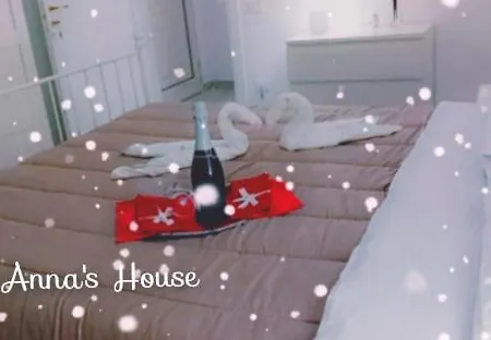 Alojamento de Acomodação e Pequeno-almoço Anna's House 3*